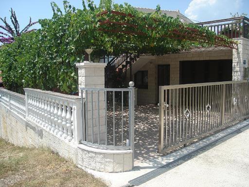 Apartment Knez Trogir Exteriör bild